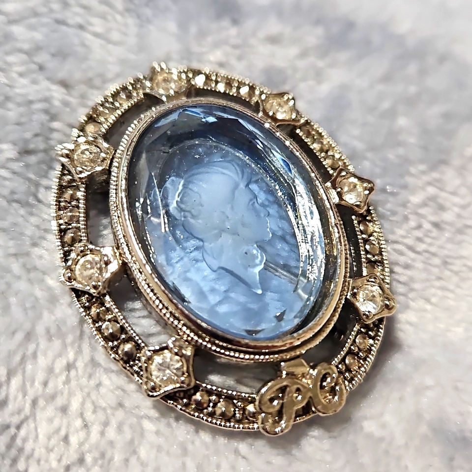 Vintage Avon President Brooch